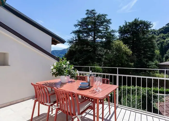 Sweet Retreat Blue Lenno