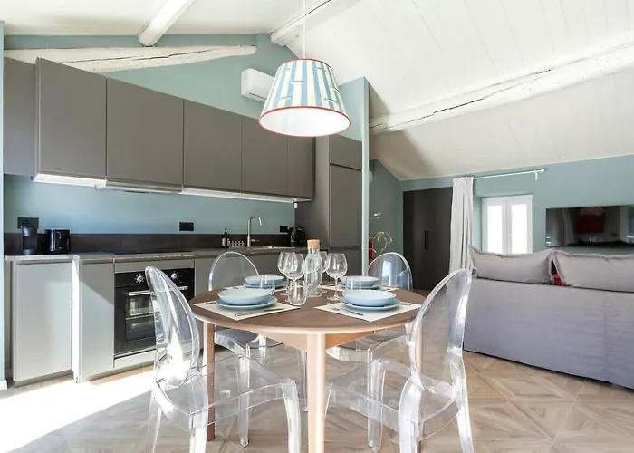 Sweet Retreat Blue * Lenno